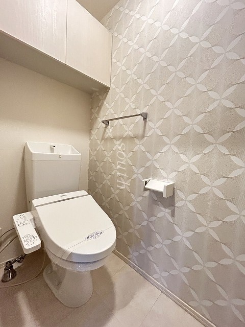 トイレ　ウォシュレット付きのトイレ