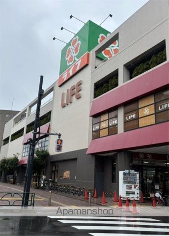 スーパー　ライフ　千川駅前店（スーパー）まで180m