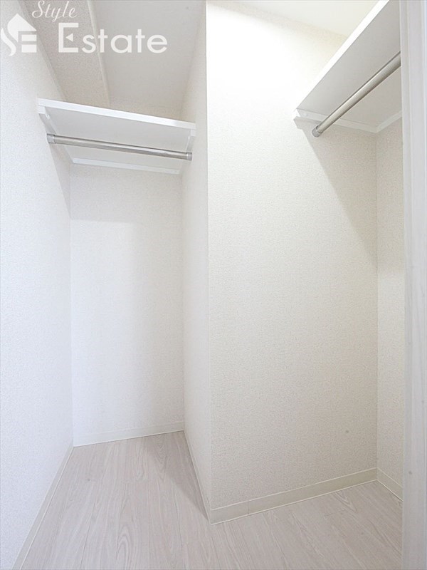 収納　クローゼット