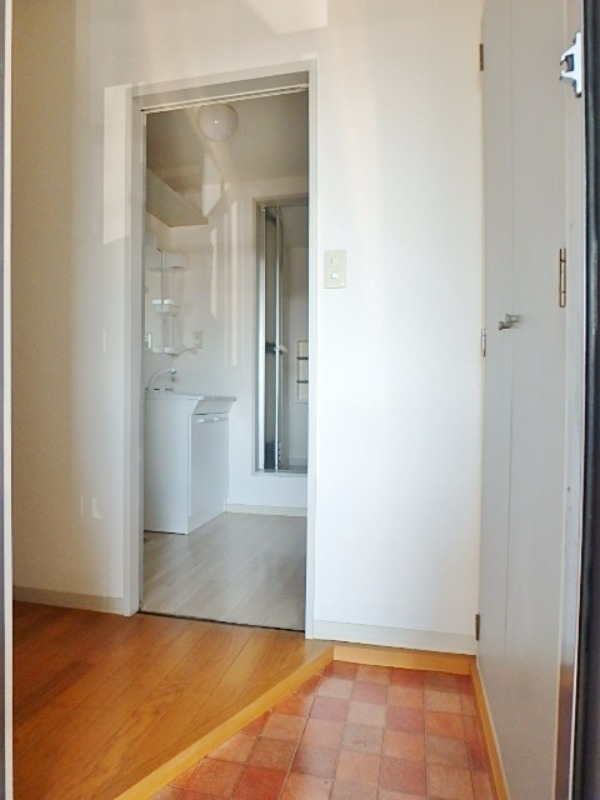 玄関　図面と現状に相違がある場合には現状を優先