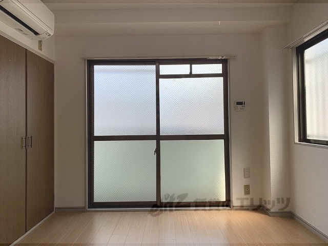 居室・リビング　洋室