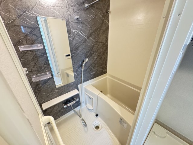 バス・シャワールーム　※別部屋参照