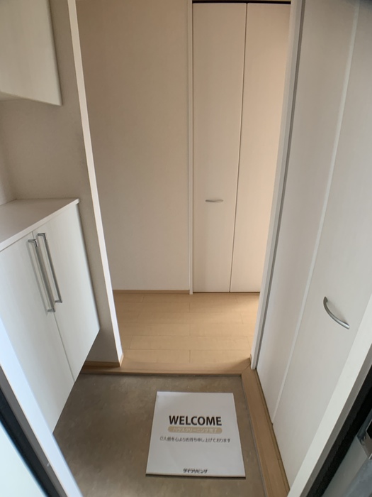 玄関　現状優先