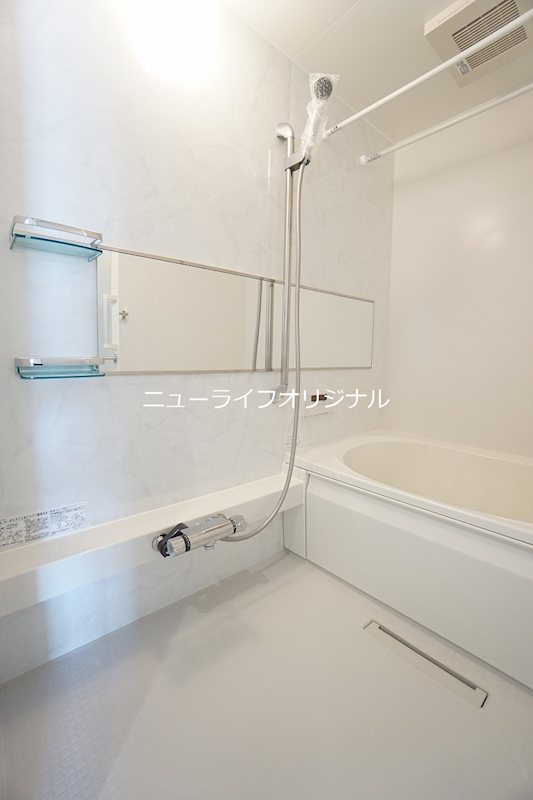 バス・シャワールーム　追い焚き機能付で