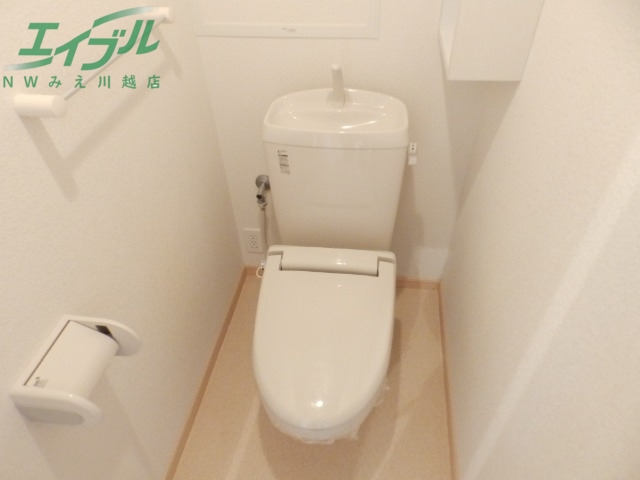 トイレ　同型参考写真です