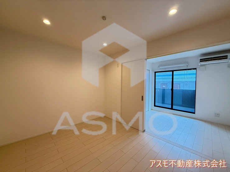 居室・リビング　同マンション別部屋参考写真