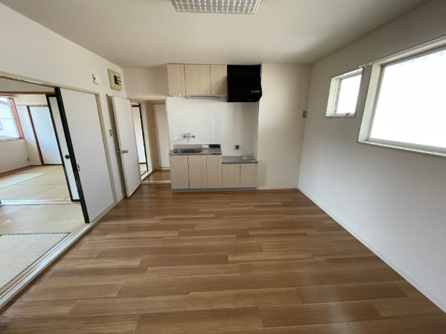 居室・リビング　リビング１０帖あります。