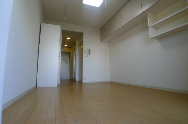 居室・リビング　広々洋室6帖！