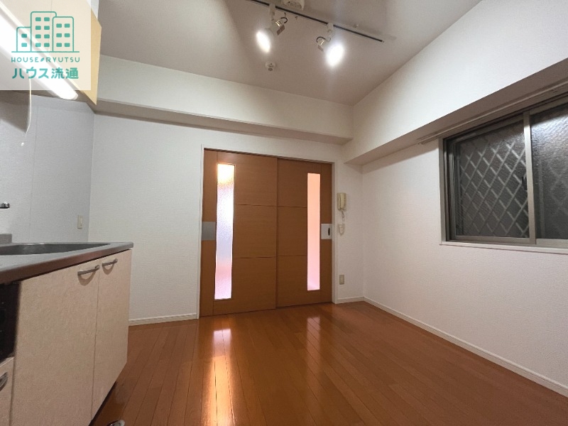 居室・リビング　※同タイプ別号室写真