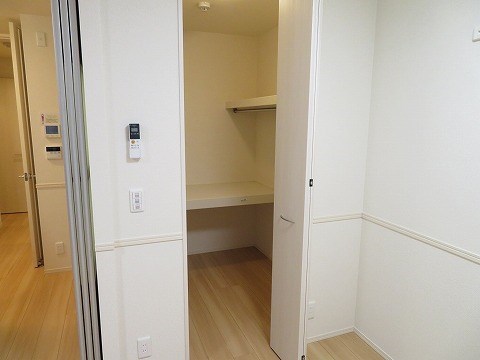 収納　同物件別部屋