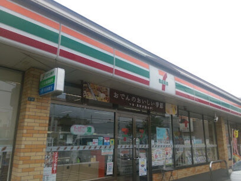 コンビニ　セブンイレブン札幌北35条東店（コンビニ）まで107m