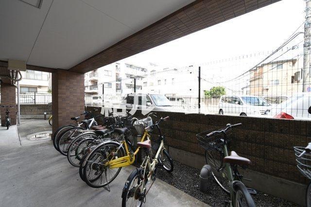 駐車場　駐輪場