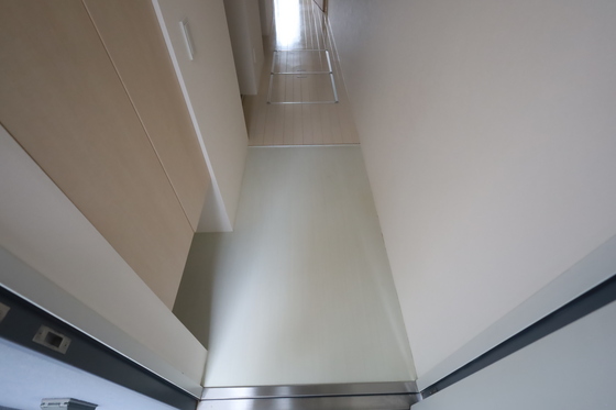 玄関　※別部屋の写真です