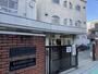 小学校　目黒区立上目黒小学校（小学校）まで518m