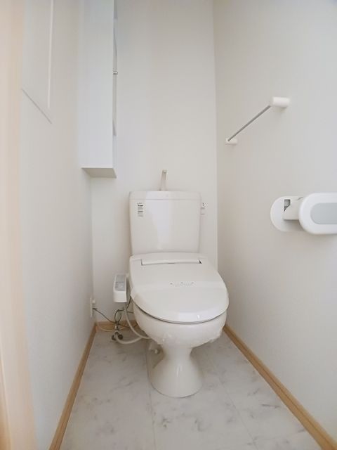 E s Garden Aのトイレ写真