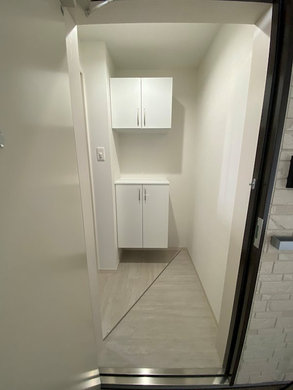 玄関　別のお部屋の写真ですが参考までに