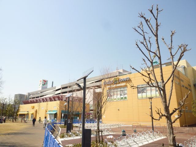 ショッピングセンター　ライトオン大宮ステラタウン店（ショッピングセンター）まで1242m