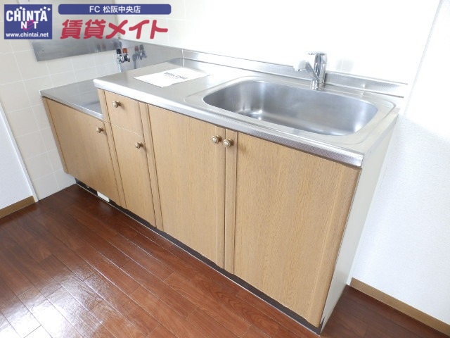 キッチン　同物件別室画像