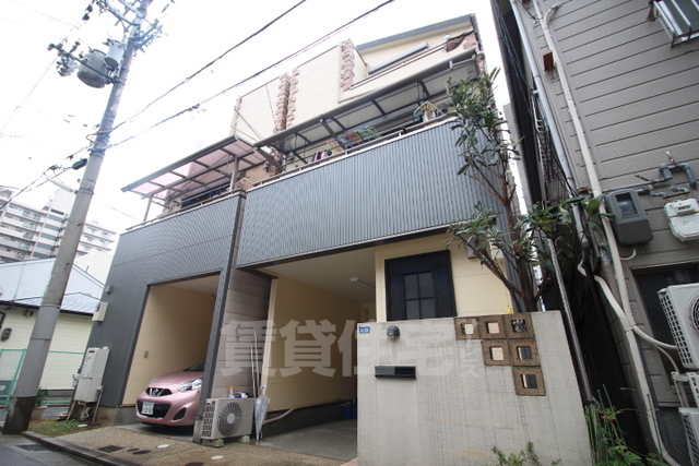 雲井通3丁目貸戸建て