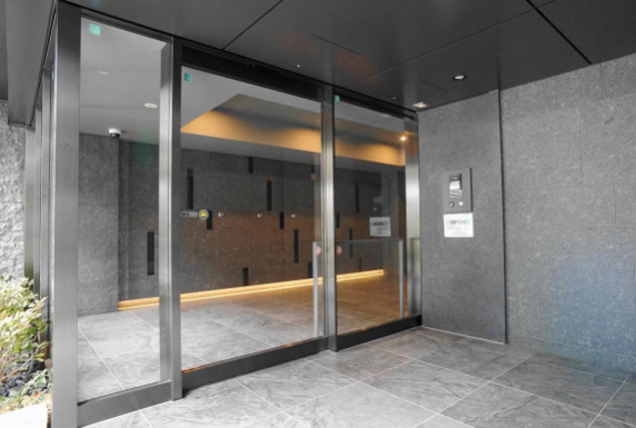 ＪＲ山手線 目黒駅 徒歩7分 10階建 築6年の外観写真