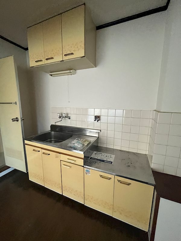 キッチン　別部屋のお写真です。ご参考までに！
