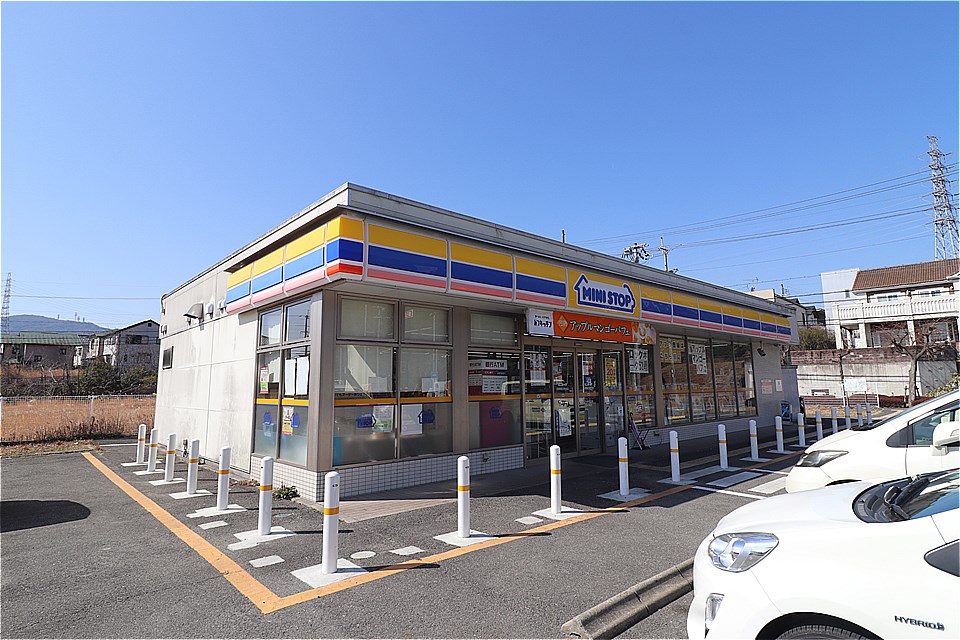 コンビニ　ミニストップ四條畷田原台店（コンビニ）まで958m