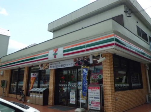 コンビニ　セブンイレブン市川大洲店（コンビニ）まで282m