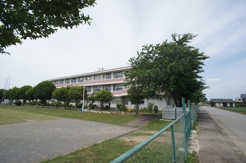小学校　成田市立本城小学校（小学校）まで1289m