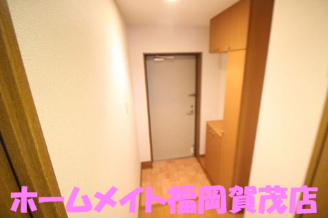 地下鉄七隈線 次郎丸駅 徒歩27分 5階建 築24年の玄関写真