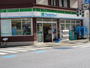コンビニ　ファミリーマート荒川尾竹橋店（コンビニ）まで137m