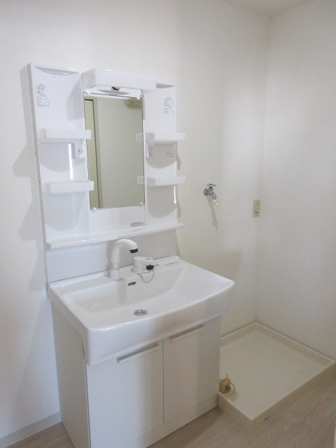 洗面設備　洗面化粧台+室内洗濯機置場