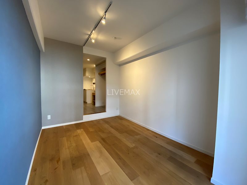 居室・リビング　別号室参考写真