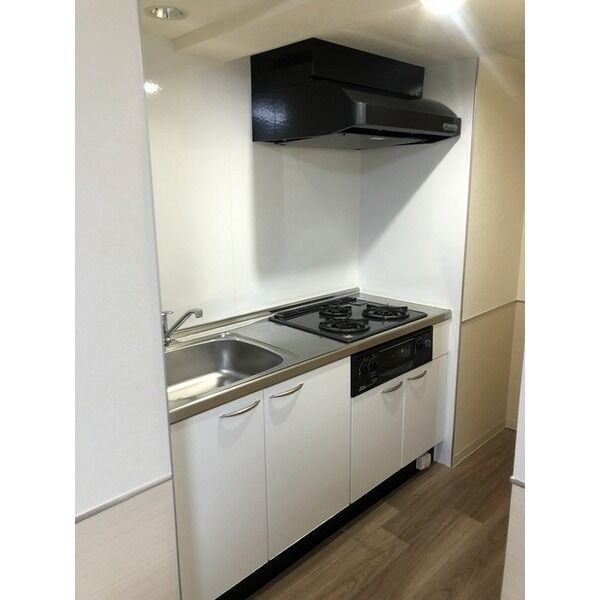 キッチン　独立システムキッチンは料理も掃除もしやすいです♪