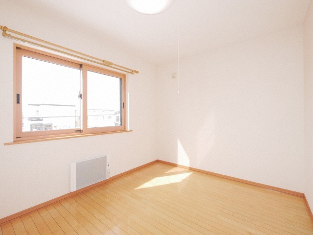 その他部屋・スペース　ベッドルームも広くて使いやすい♪