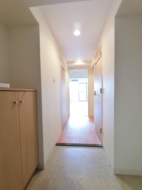 玄関　同タイプ別部屋写真・現況を優先します