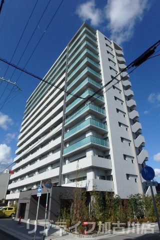 アルファステイツ加古川駅南の建物外観