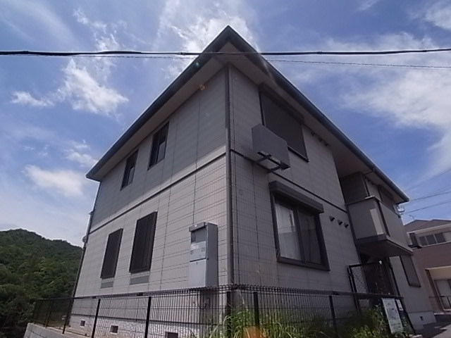 神戸市長田区堀切町のアパートの建物外観