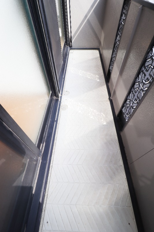 バルコニー　図面と現状に相違がある場合には現状を優先