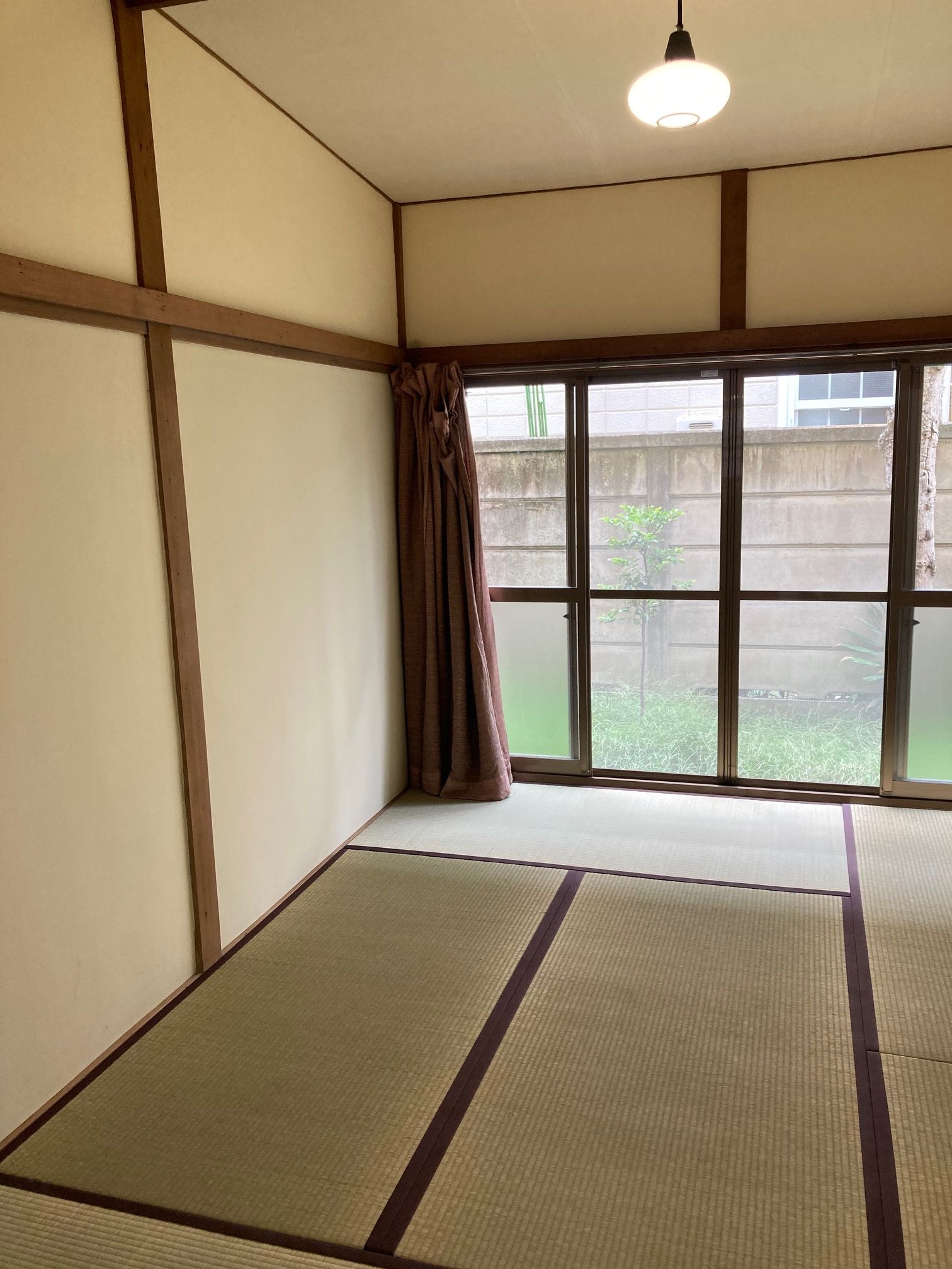 旭日荘の居間写真