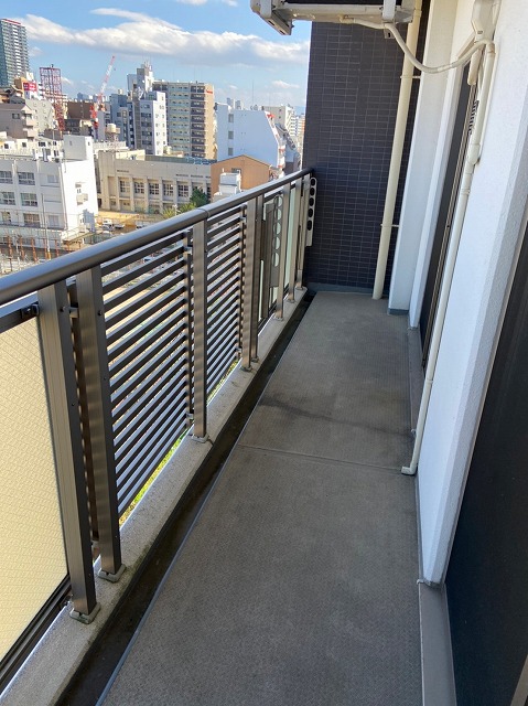 バルコニー　バルコニー