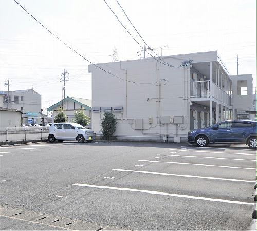 駐車場　敷地内駐車場