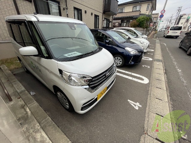 【ティートリー旭ヶ丘の駐車場】