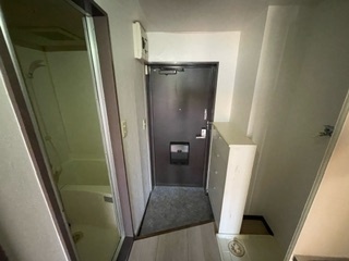 玄関　シューズボックスあります