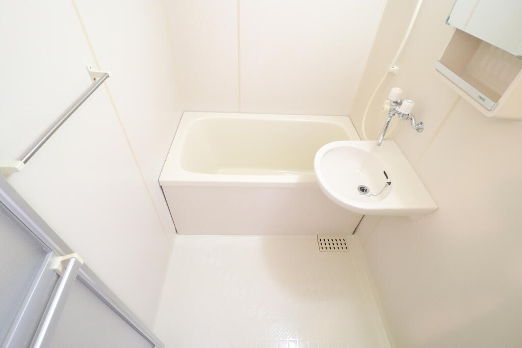 バス・シャワールーム　バスルーム