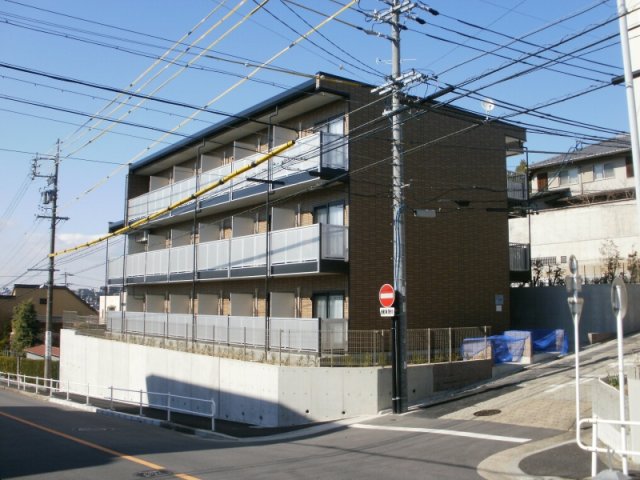 レオパレス田面の建物外観