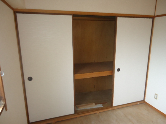 収納　※別号室の写真です。