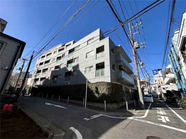 品川区平塚のマンションの建物外観