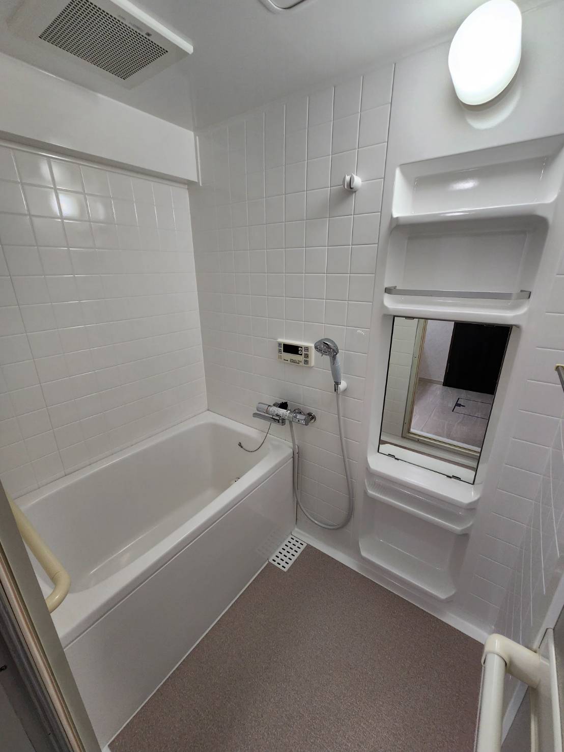 バス・シャワールーム