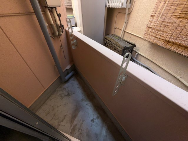 【柏原市国分本町のマンションのバルコニー】