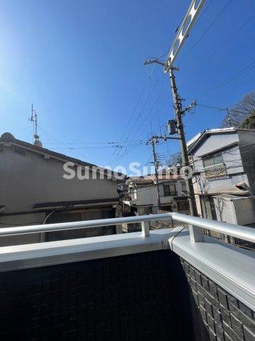 バルコニー　陽当たり良好なバルコニーです